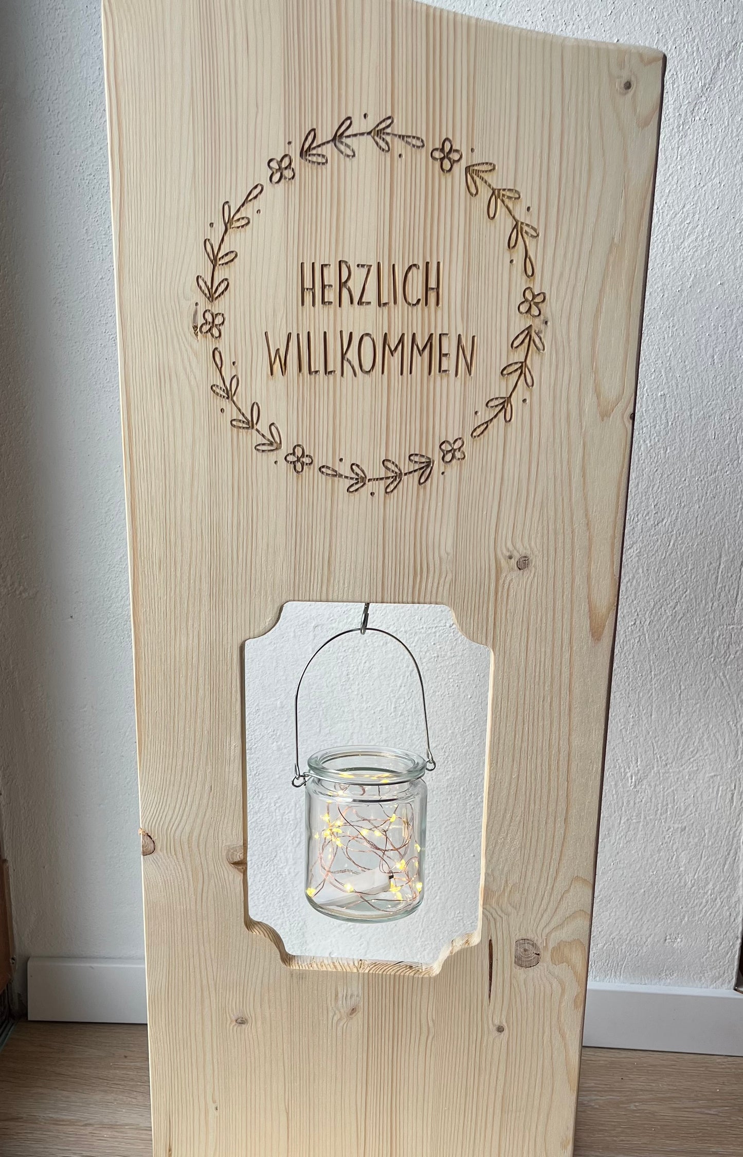 Holzaufsteller "Herzlich Willkommen"