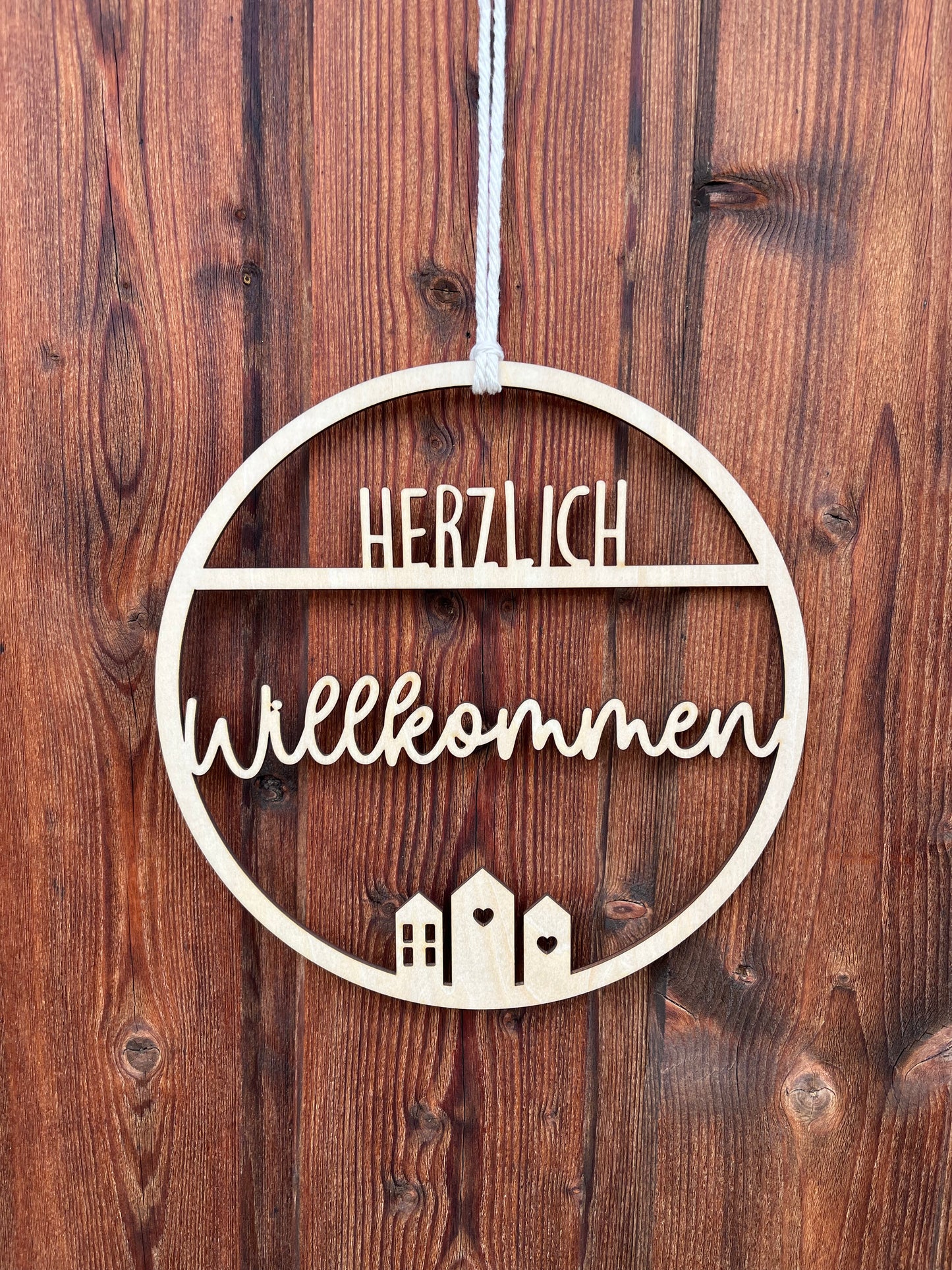 Türschild/Türkranz „Herzlich Willkommen“